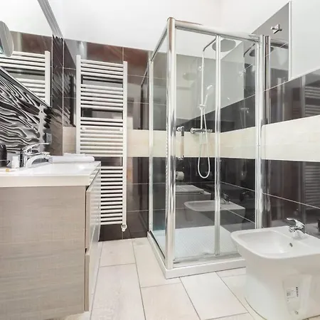 Unico A Con 3 E Parcheggio Gratuito