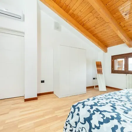 Unico A Con 3 E Parcheggio Gratuito