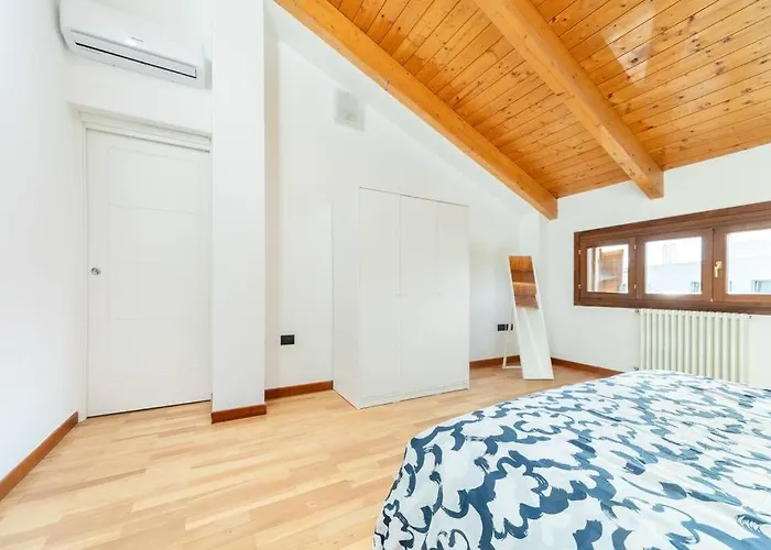 Unico A Con 3 E Parcheggio Gratuito